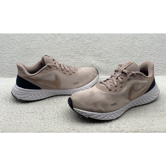 Nike Revolution 5 Running Shoes Womens Size 10 Rose Gold Athletic BQ3207-600‎ - Picture 1 of 12